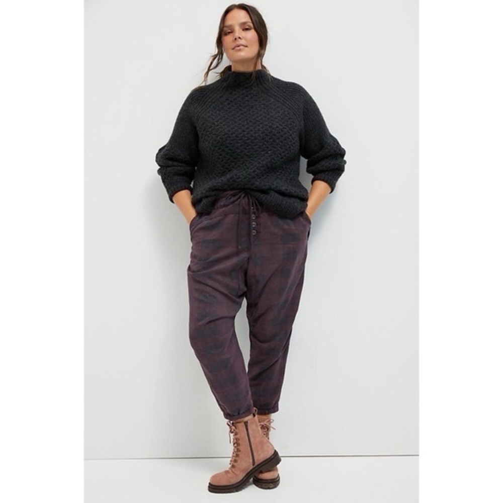 ANTHROPOLOGIE JACQUIE BUTTON FLY JOGGERS